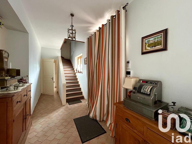 Maison - 360 m² - 10 pièces