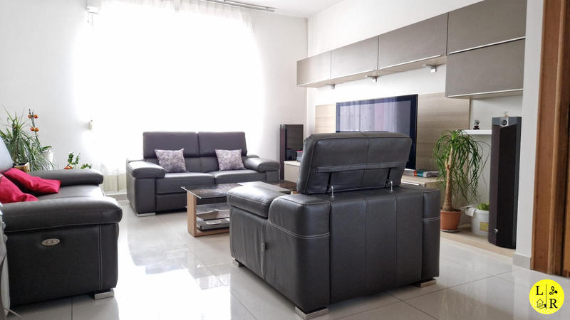 Maison - 148 m² - 6 pièces