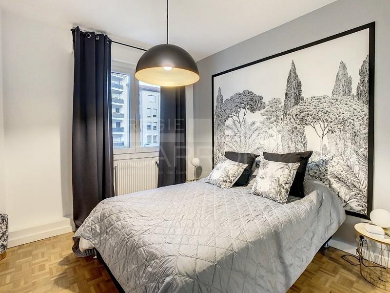 Appartement - 84 m² - 4 pièces