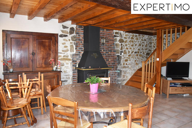 Maison - 215 m² - 8 pièces