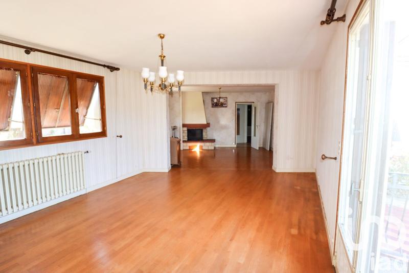Maison - 161 m² - 7 pièces