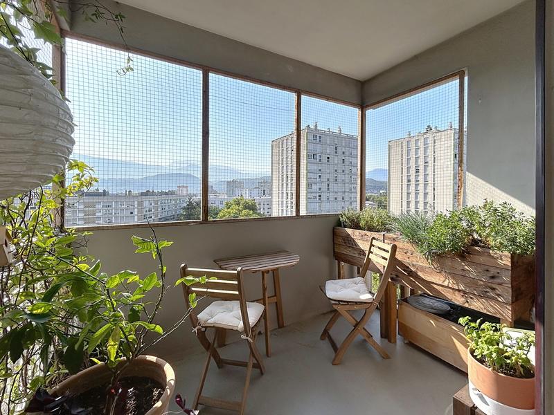 Appartement - 120 m² - 6 pièces