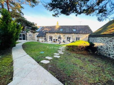 Longère - 211 m² - 6 pièces