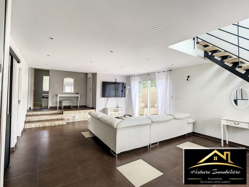Maison contemporaine - 151 m² - 7 pièces
