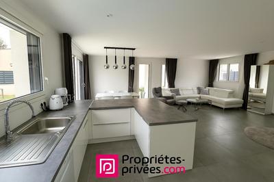 Maison - 103 m² - 5 pièces