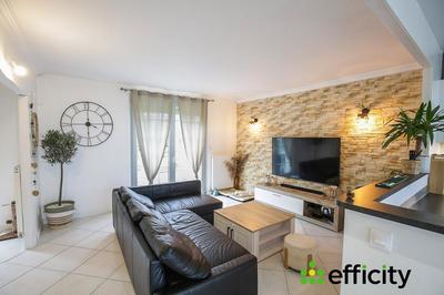 Maison - 72 m² - 4 pièces