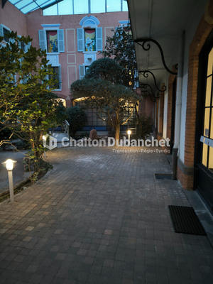 Local commercial - 55 m² - 4 pièces