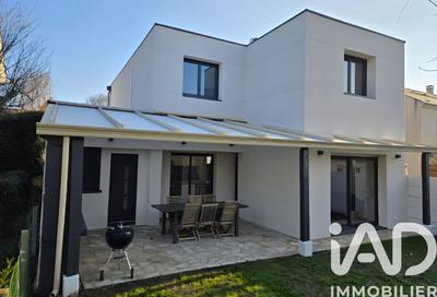 Maison - 125 m² - 6 pièces