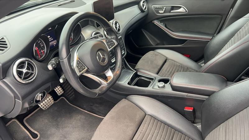 Mercedes Cla Shooting Brake Classe 200 CDi 136 7g-Dct Amg Line - Entretien constructeur