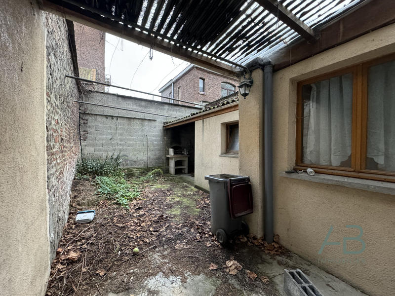 Maison - 160 m² - 8 pièces