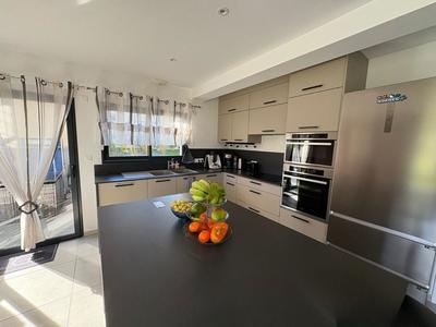 Maison - 128 m² - 5 pièces