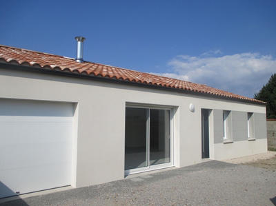 Maison - 90 m² - 5 pièces
