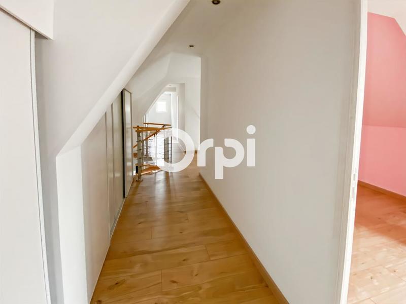 Maison - 193 m² - 7 pièces