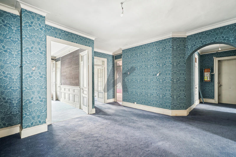 Appartement - 161 m² - 5 pièces