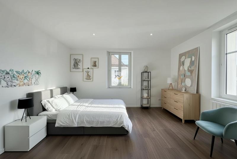 Maison traditionnelle - 180 m² - 7 pièces