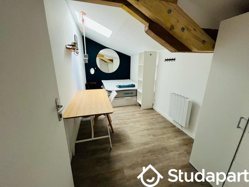 Chambre - 50 m² - 1 pièce