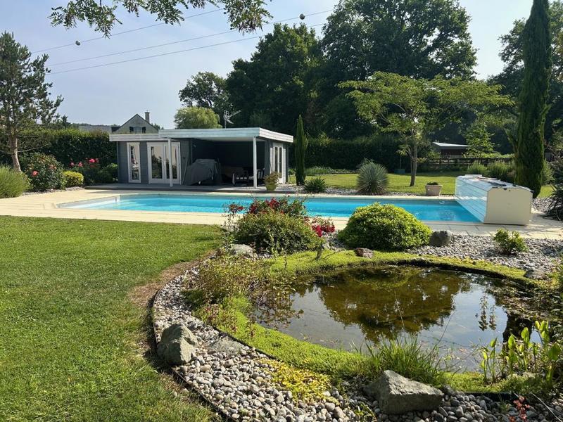 Propriété - 178 m² - 8 pièces