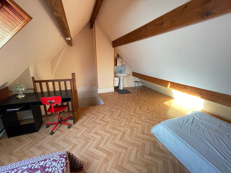 Maison - 98 m² - 5 pièces