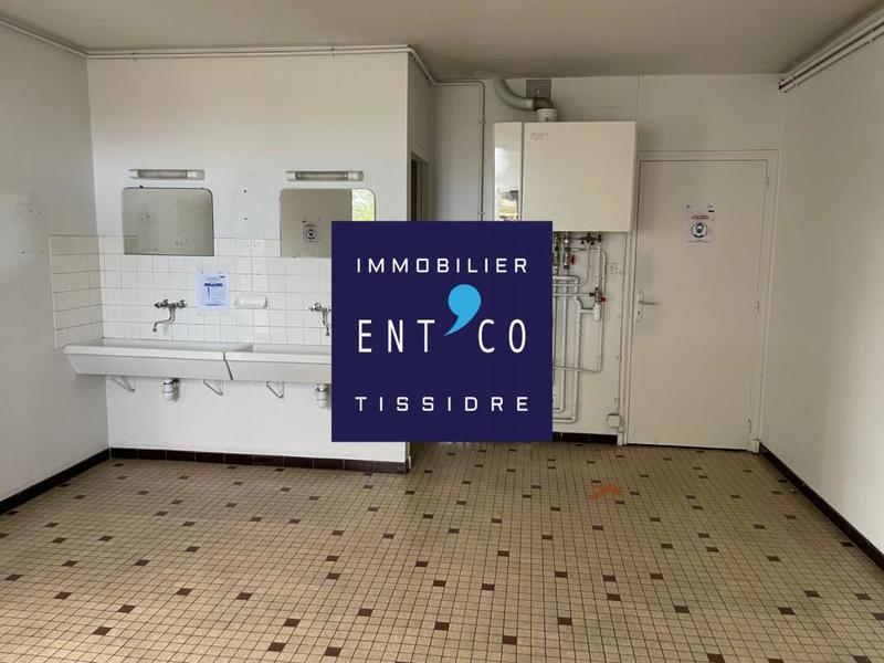 Entrepôt - 3 750 m²