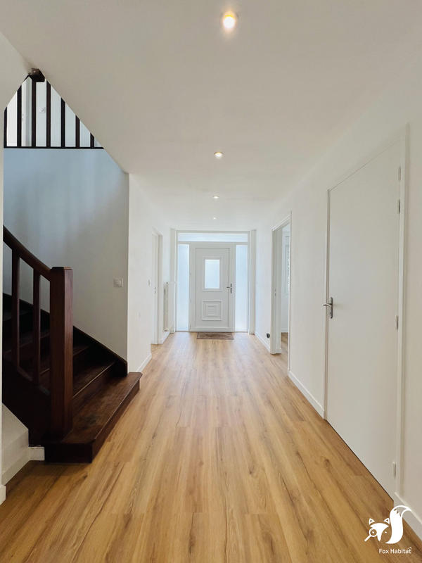 Maison - 137 m² - 6 pièces