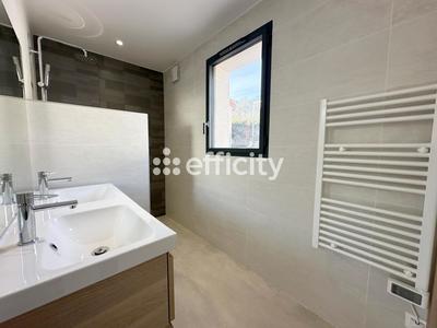 Maison - 118 m² - 5 pièces