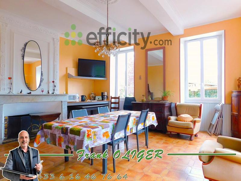 Demeure - 517 m² - 16 pièces