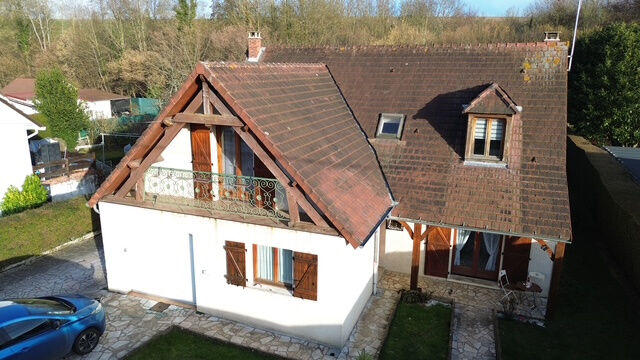 Maison - 142 m² - 2 pièces