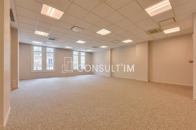 Bureau - 390 m²