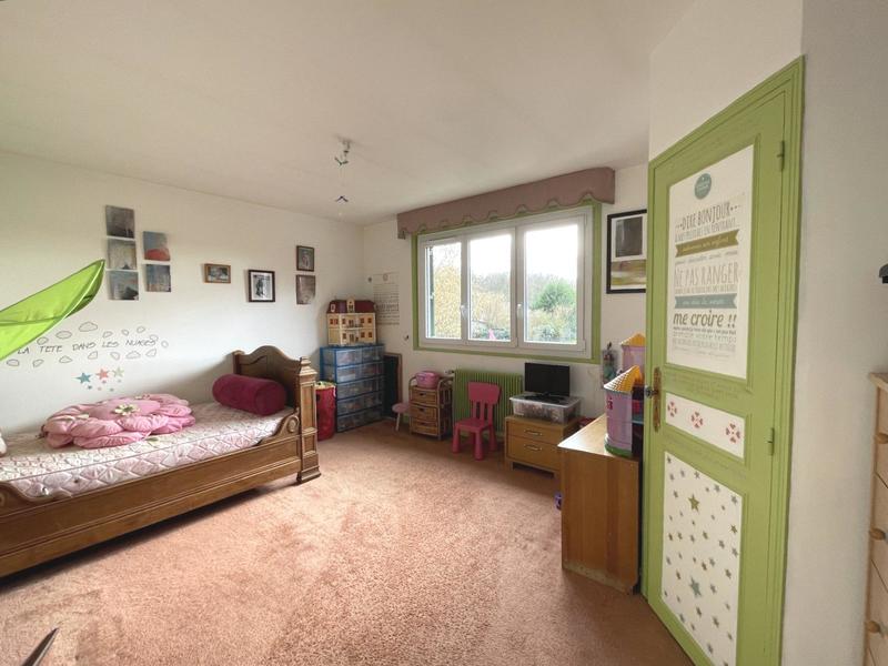 Maison - 180 m² - 5 pièces