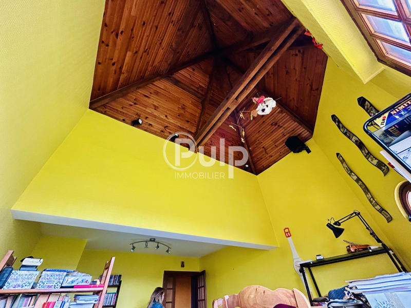 Pavillon - 170 m² - 8 pièces