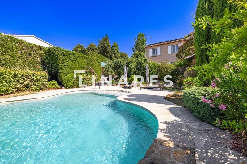 Villa - 167 m² - 4 pièces