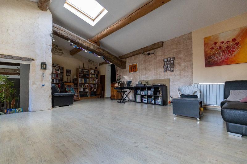 Maison - 234 m² - 8 pièces