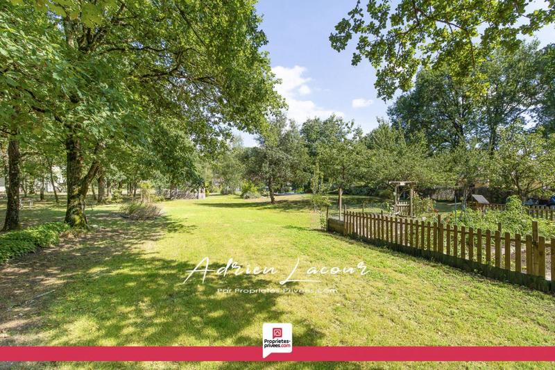 Maison - 180 m² - 8 pièces