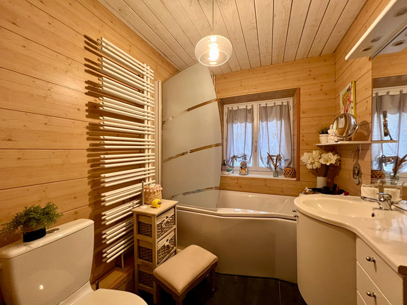 Maison - 147 m² - 7 pièces