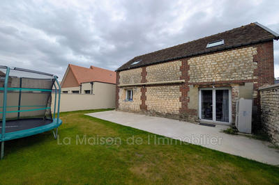 Maison - 162 m² - 8 pièces