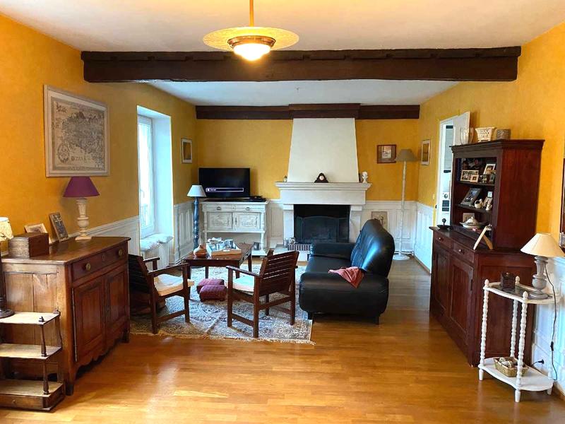 Maison - 195 m² - 8 pièces