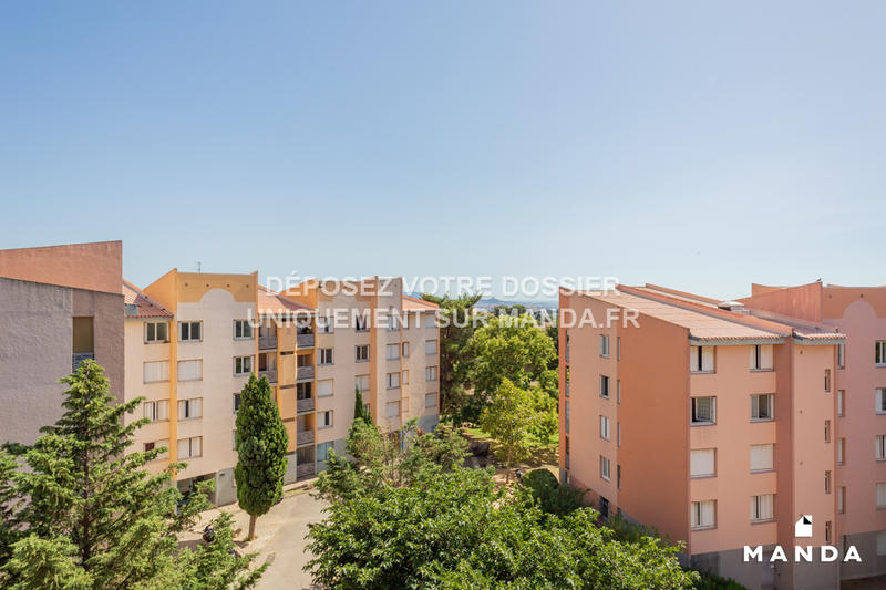 Chambre - 10 m² - 5 pièces