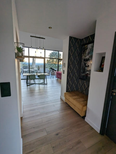 Maison - 258 m² - 6 pièces