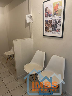 Local commercial - 11 m² - 1 pièce