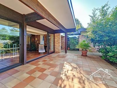 Maison - 211 m² - 6 pièces