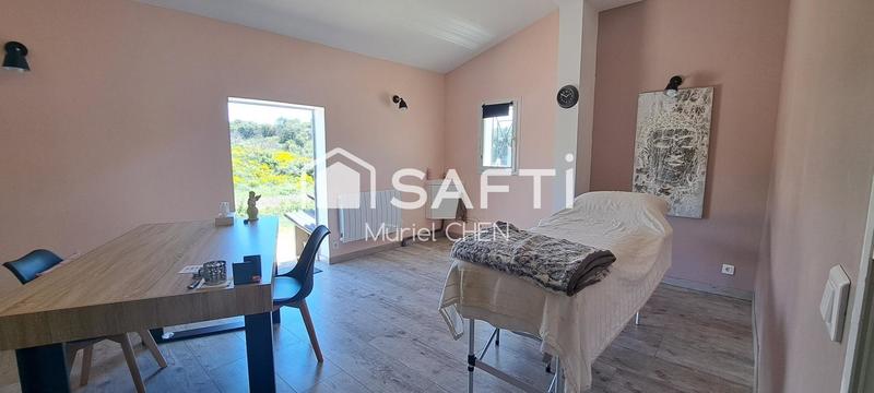 Villa - 321 m² - 10 pièces