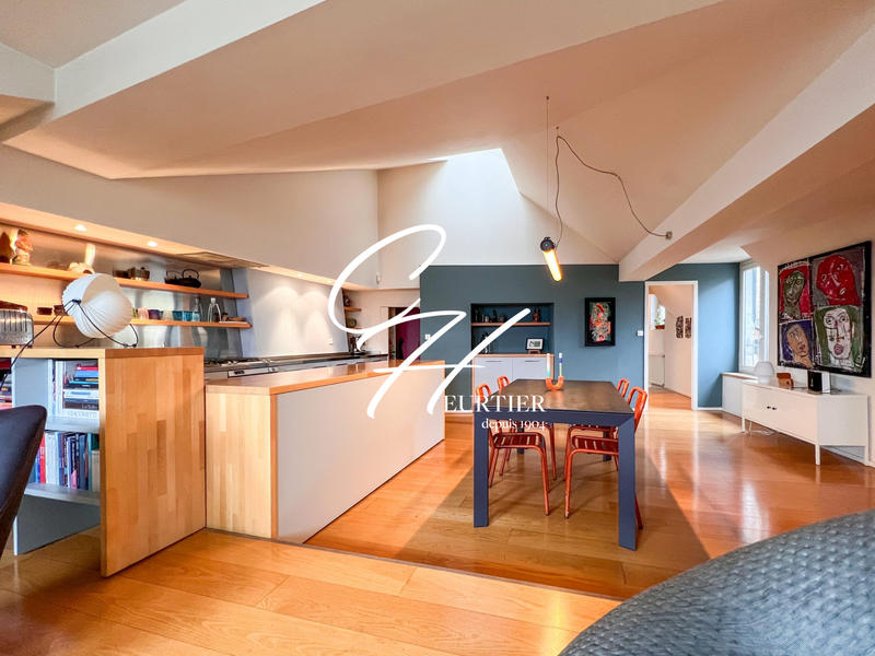 Appartement - 183 m² - 5 pièces