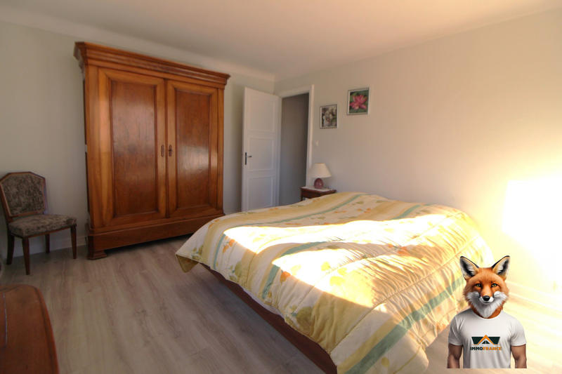 Maison - 207 m² - 9 pièces