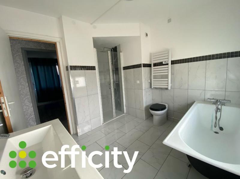 Maison - 102 m² - 4 pièces