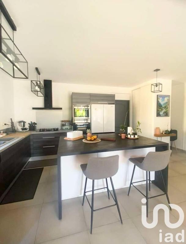 Maison - 195 m² - 6 pièces