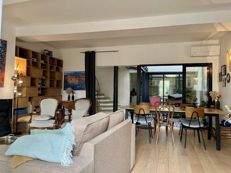 Appartement - 141 m² - 6 pièces