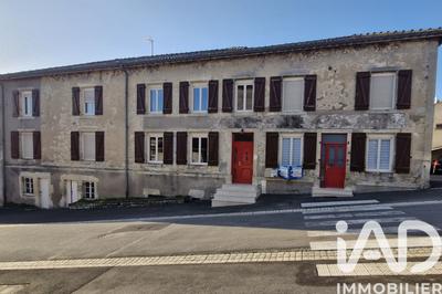 Maison - 234 m² - 8 pièces