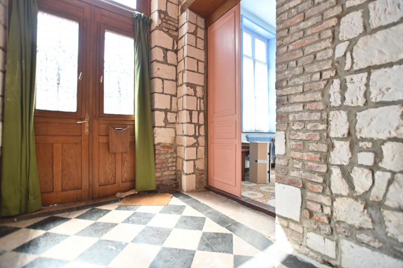 Maison - 262 m² - 9 pièces