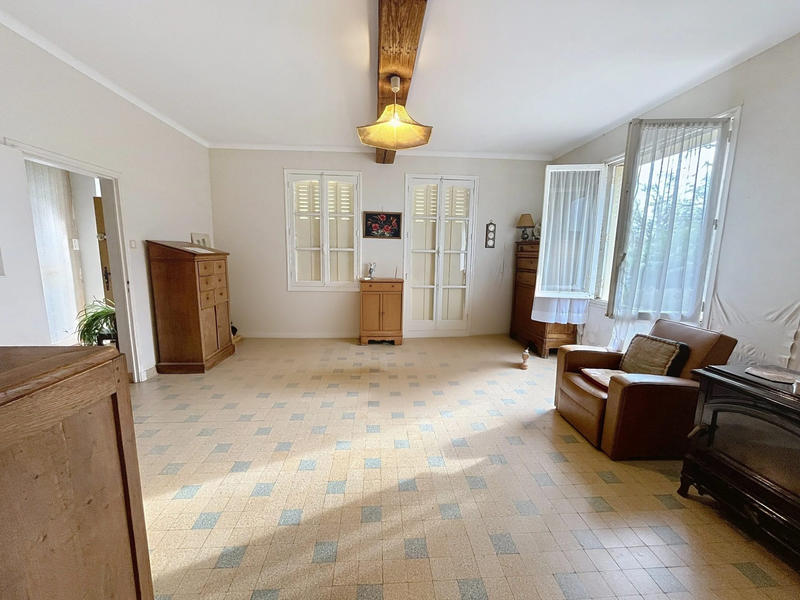 Maison - 178 m² - 10 pièces