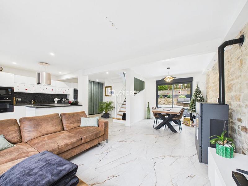 Maison de ville - 120 m² - 6 pièces